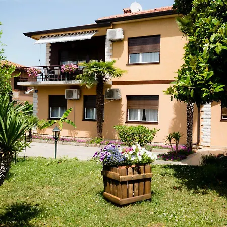 Apartment Ana